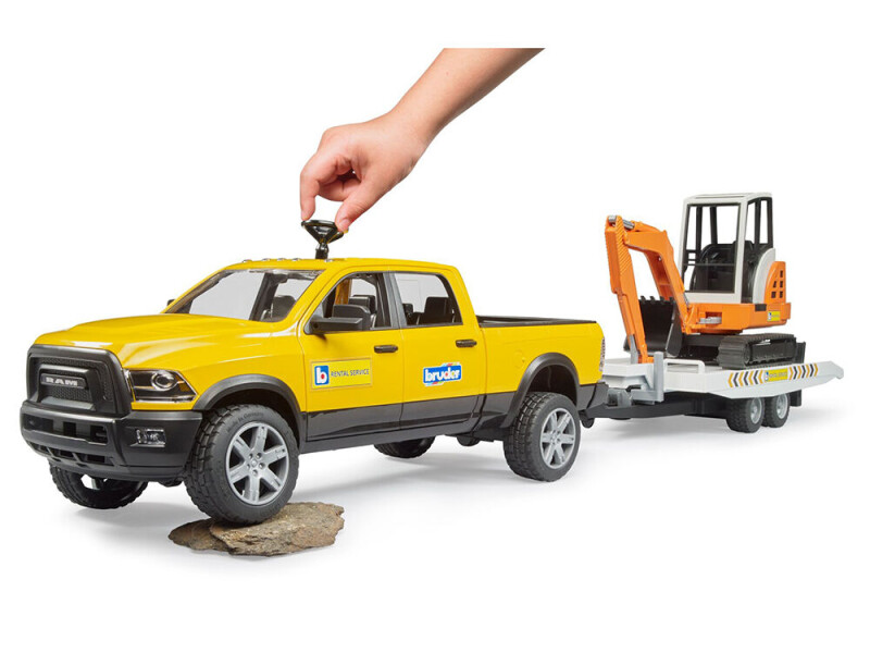 Bruder RAM servisní vůz s minibagrem 1:16 